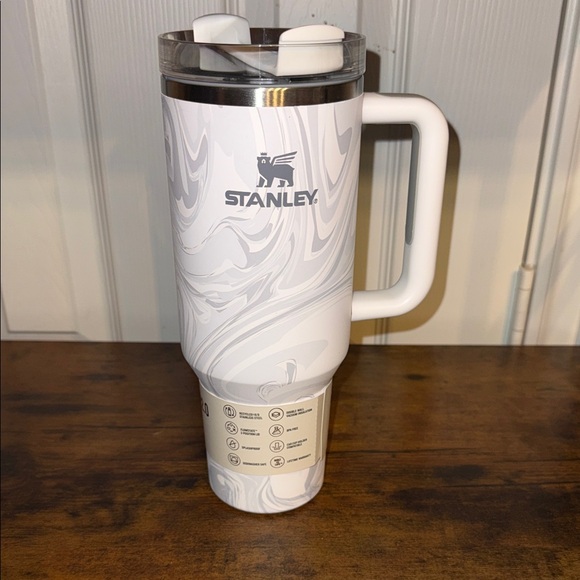Stanley 40oz With Straw Swirl Pattern Travel Mug - Picture 2 of 2